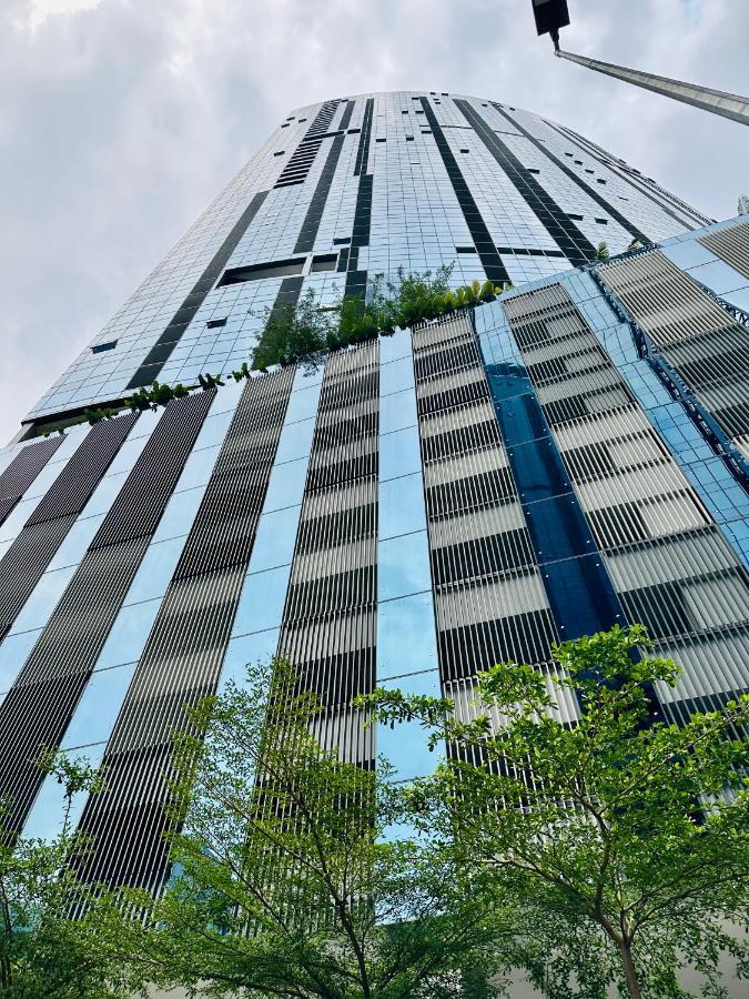 Luxury Suites At Eaton Klcc Куала-Лумпур Экстерьер фото