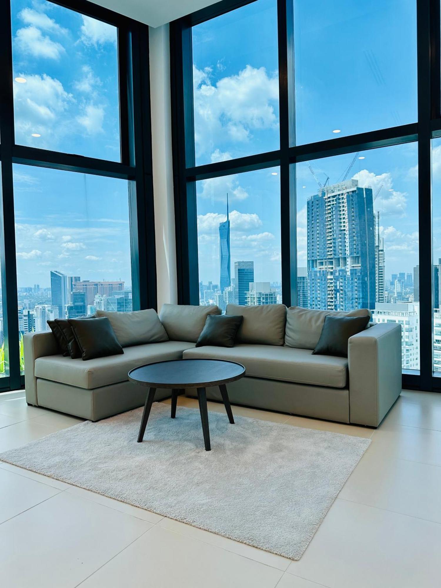 Luxury Suites At Eaton Klcc Куала-Лумпур Экстерьер фото
