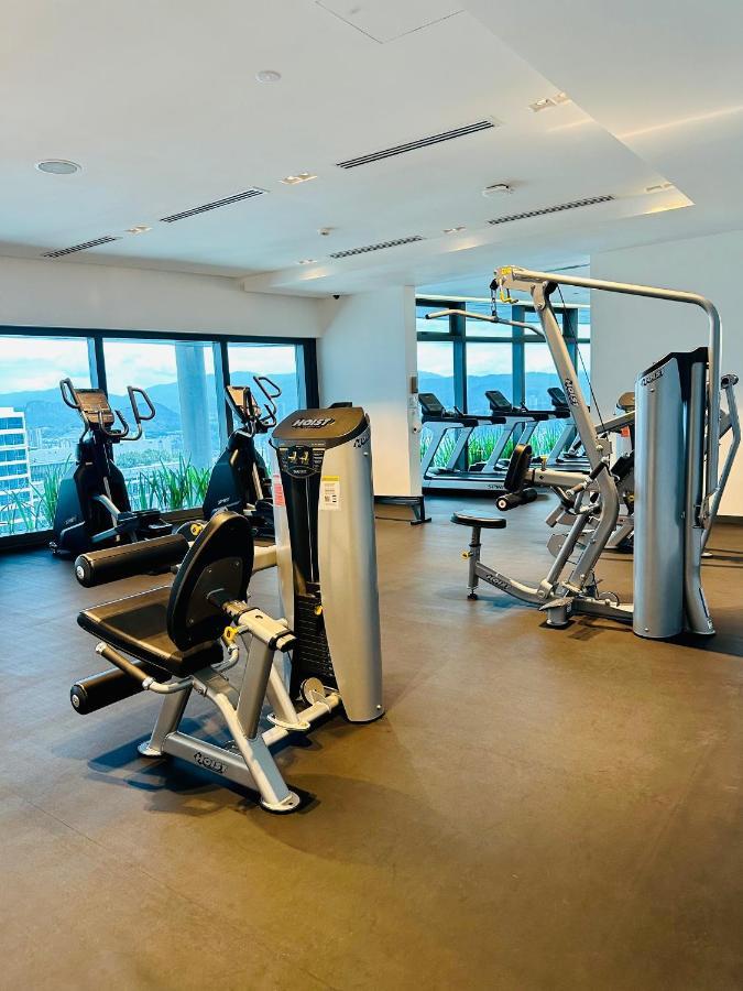Luxury Suites At Eaton Klcc Куала-Лумпур Экстерьер фото