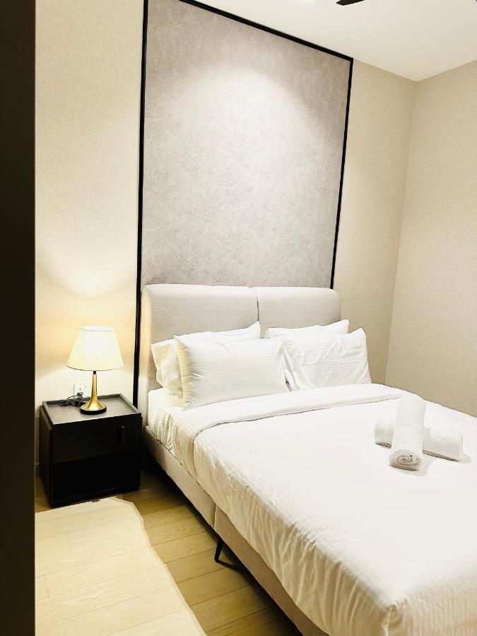 Luxury Suites At Eaton Klcc Куала-Лумпур Экстерьер фото